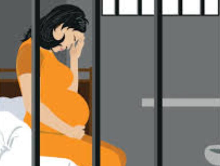 पश्चिम बंगाल की जेलों में प्रेगनेंट हो रहीं हैं महिला कैदी